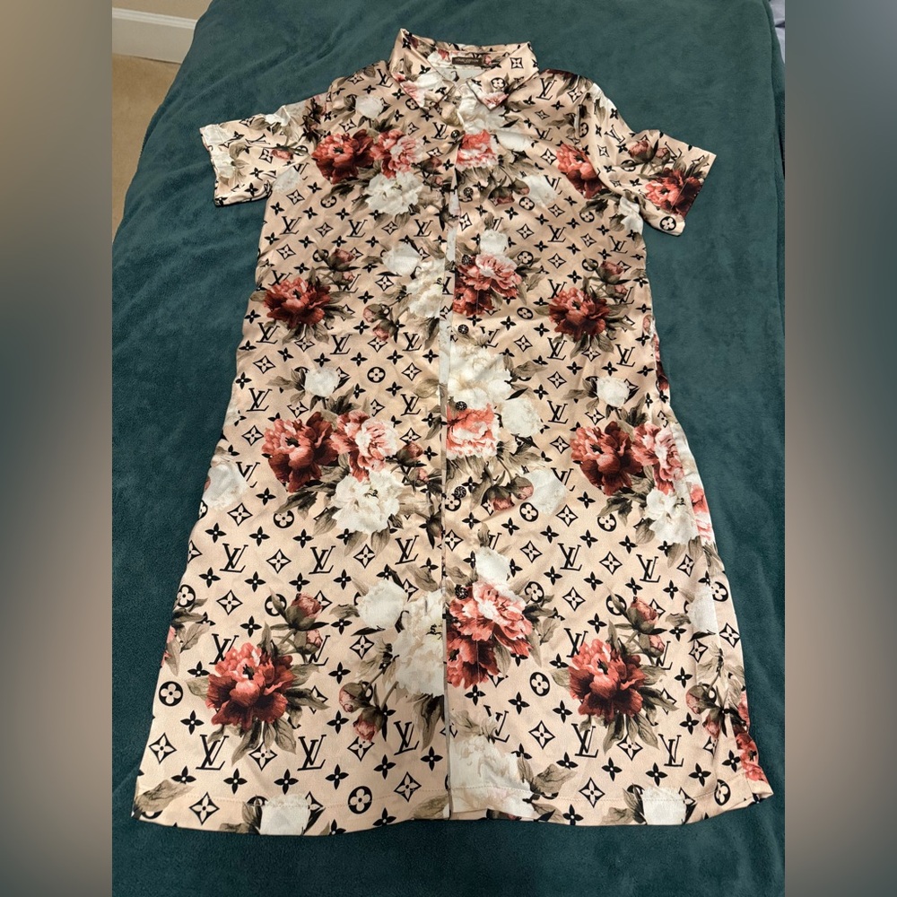 Floral Louis Vuitton Button-Up sleep dress with pockets